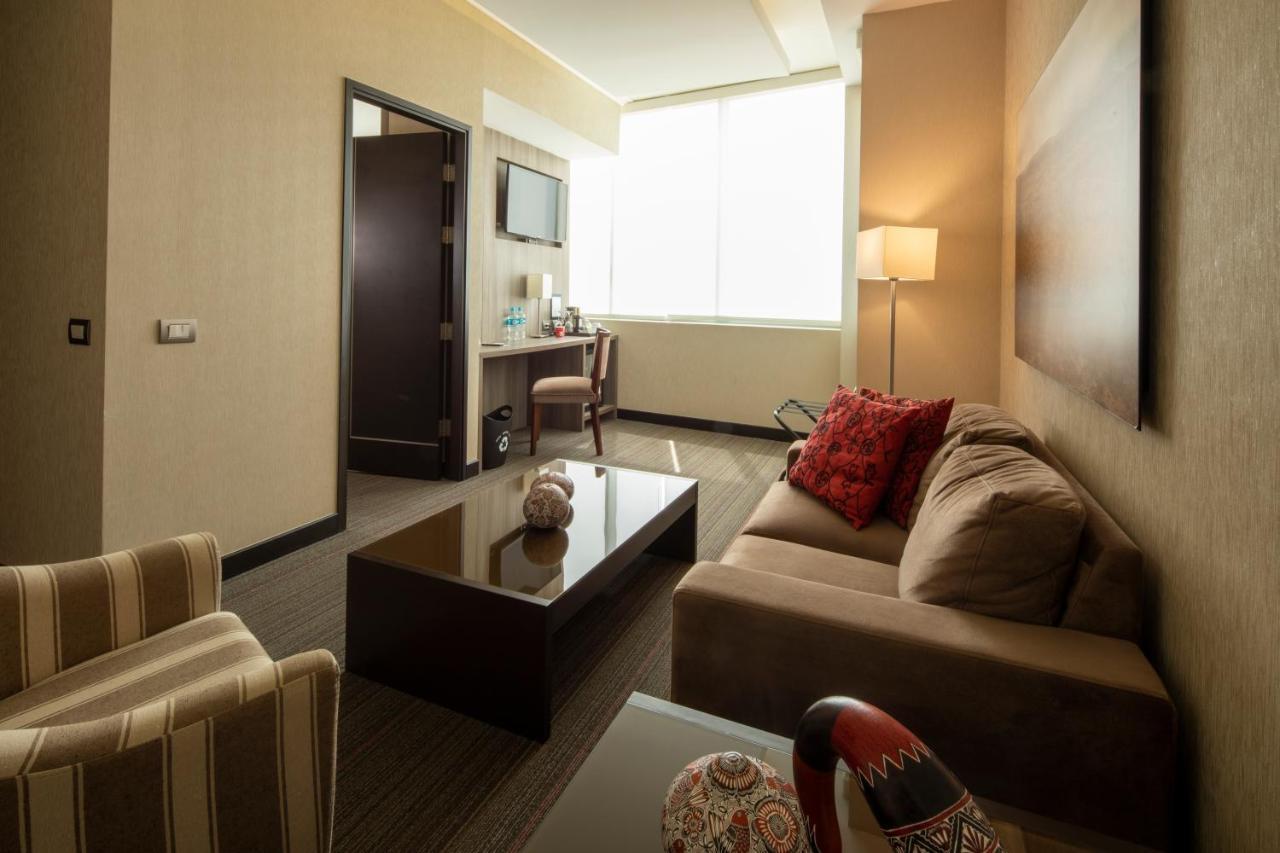 ホテル Casa Andina Premium Trujillo Encalada エクステリア 写真